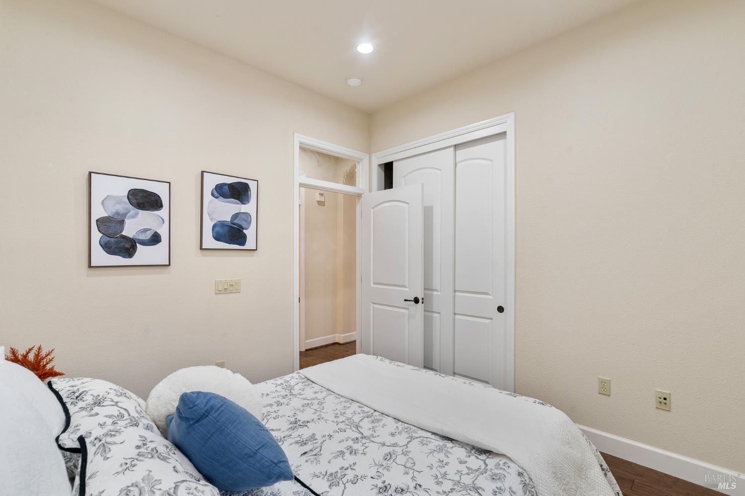 1215 Symphony Way