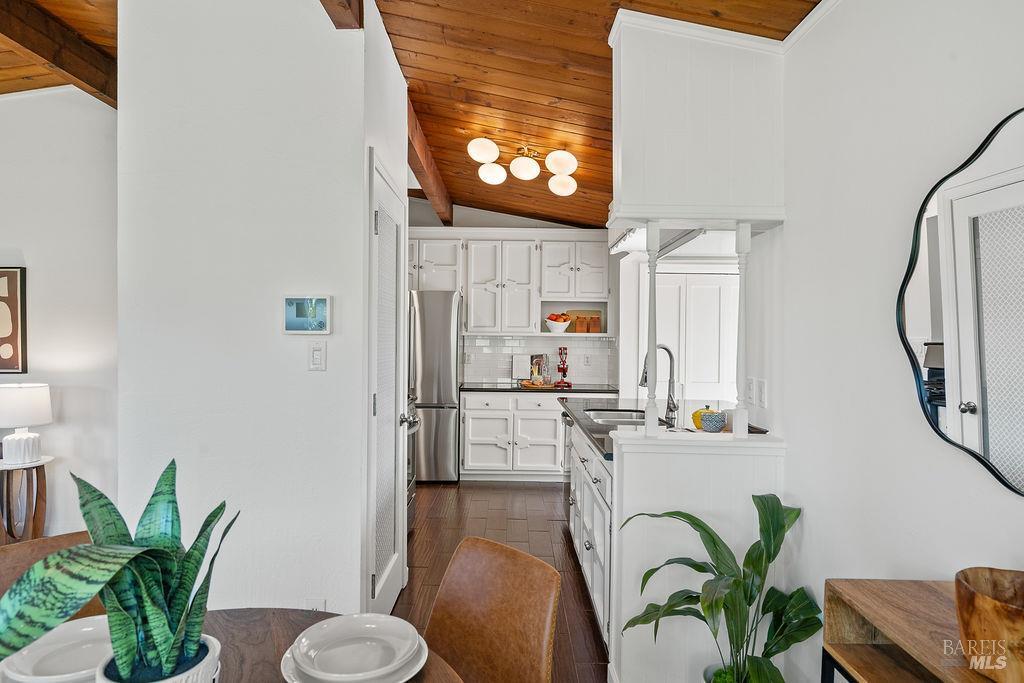 933 Brentwood Avenue