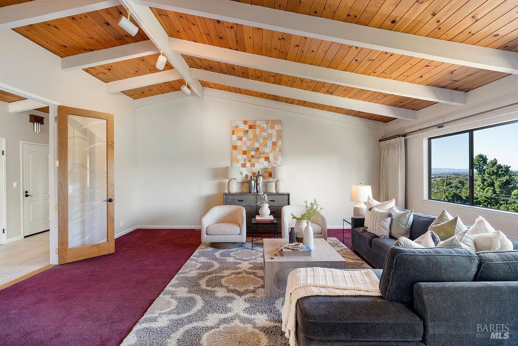 112 Serra Drive