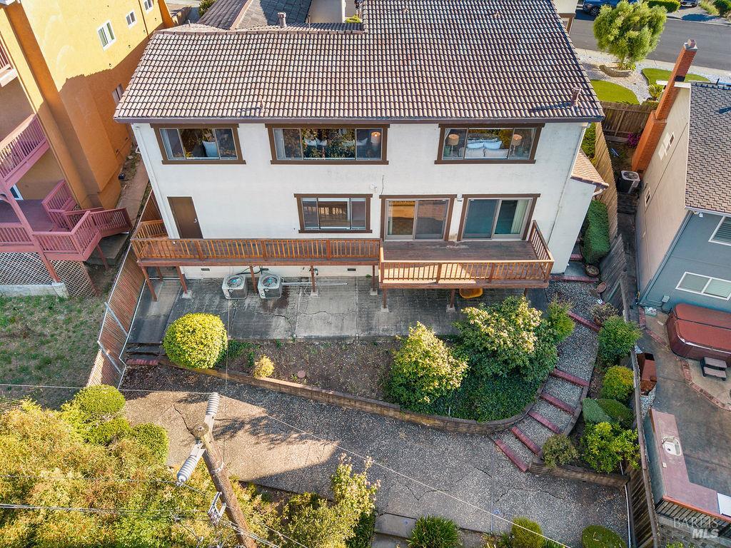 112 Serra Drive