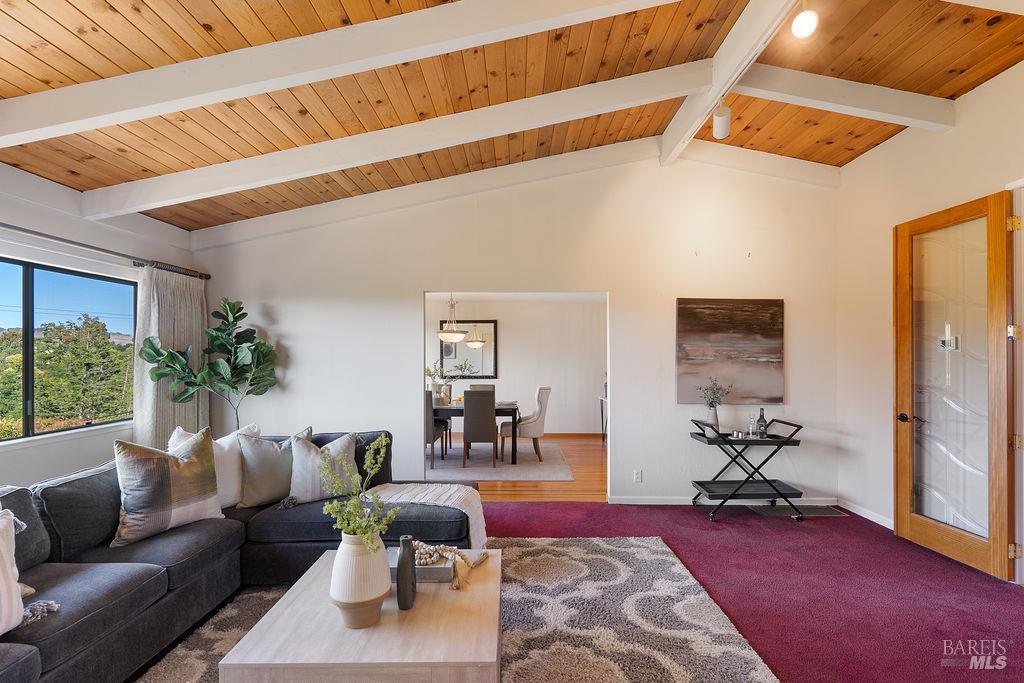 112 Serra Drive