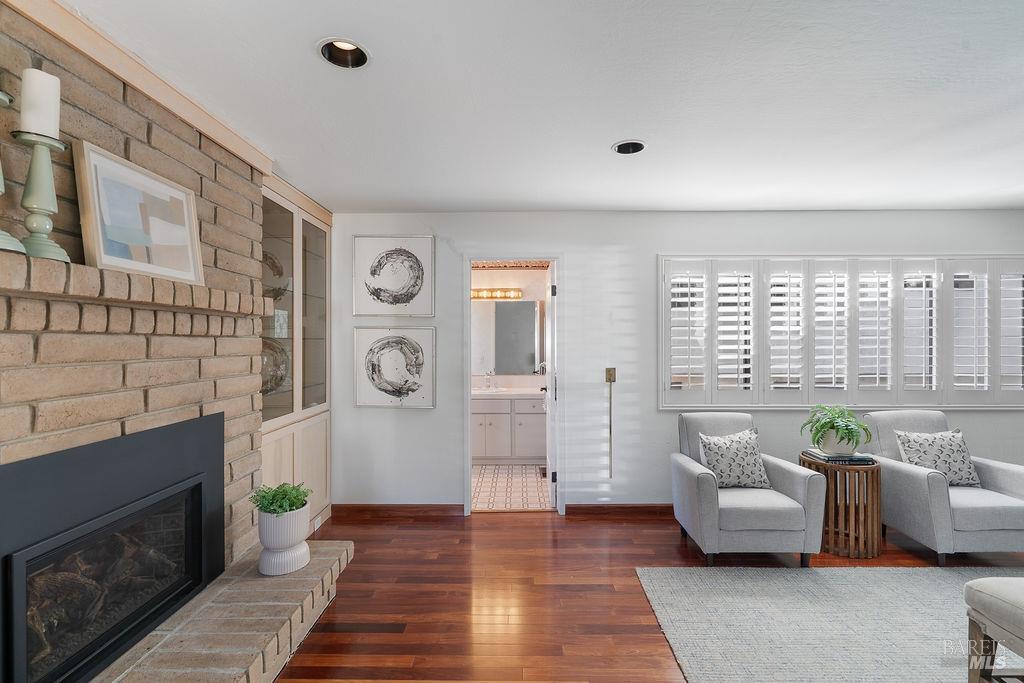 112 Serra Drive