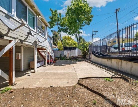 725 Louisiana Street