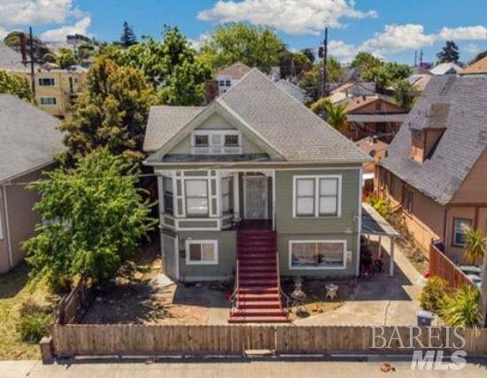 725 Louisiana Street
