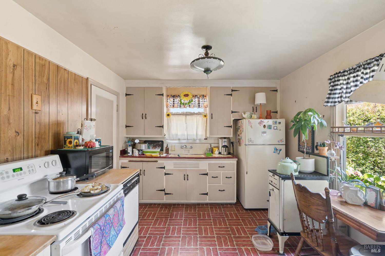 237 Del Mar Avenue