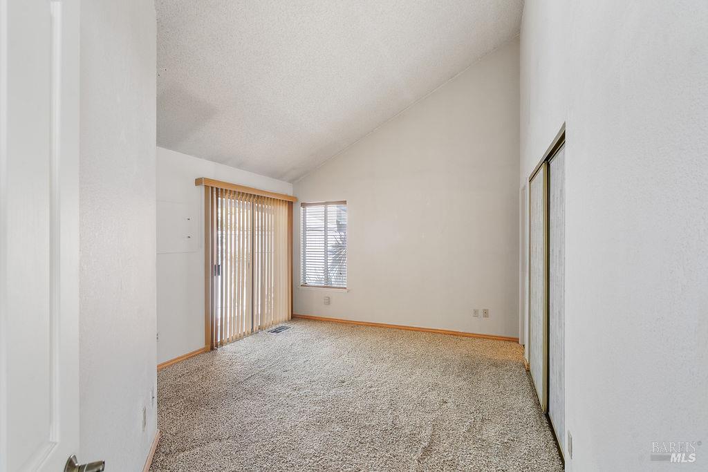 902 Edgewood Circle