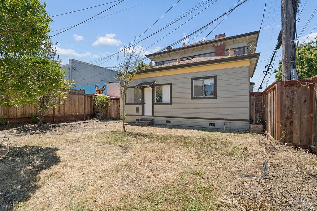 1112 Marin Street