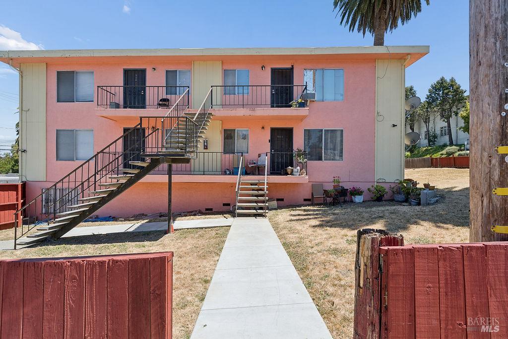 900 Santa Clara Street