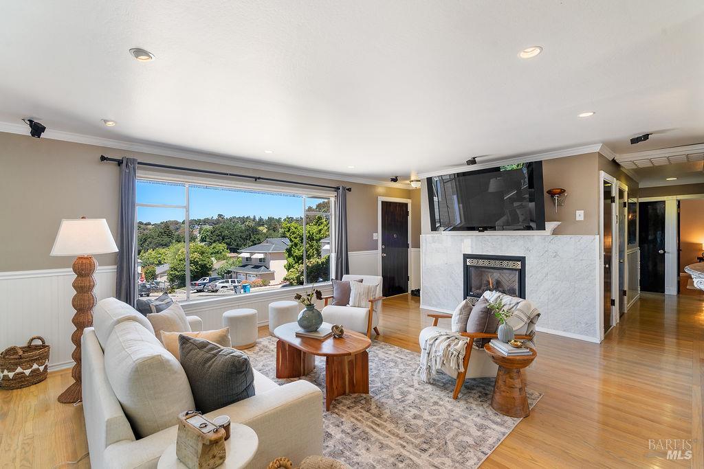 25 Sereno Place