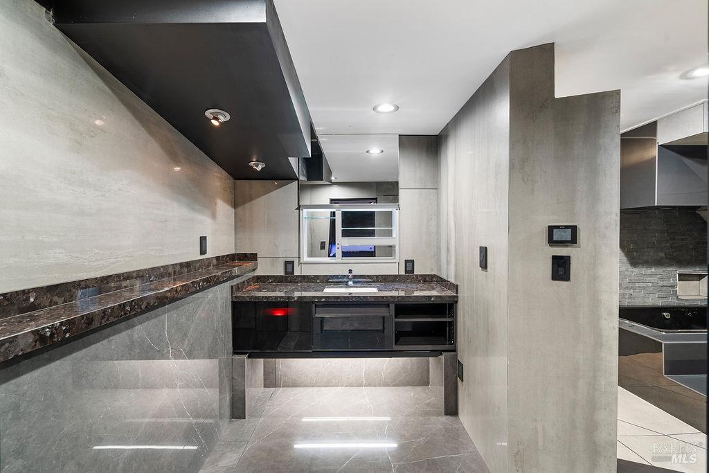 25 Sereno Place