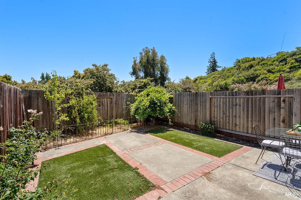 386 Columbia Circle
