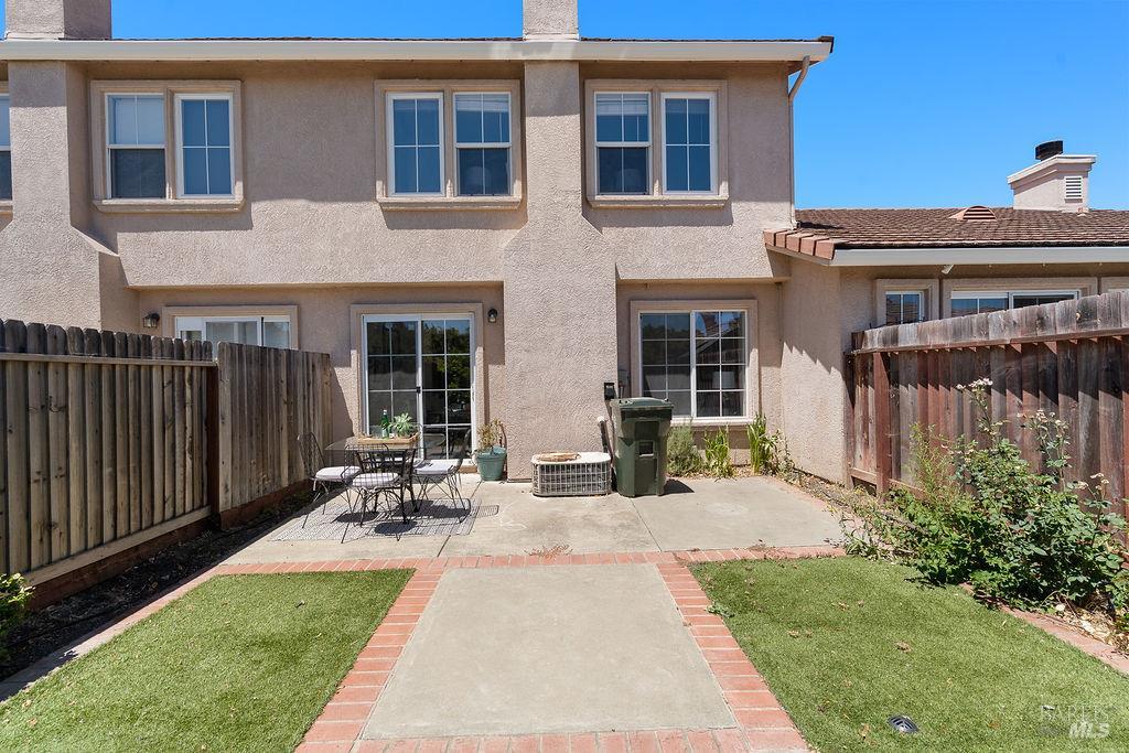 386 Columbia Circle