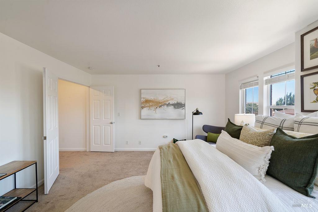 386 Columbia Circle