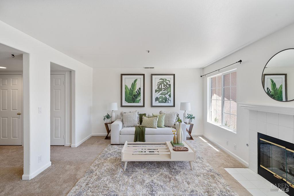 386 Columbia Circle