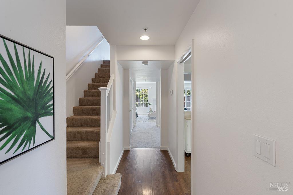 386 Columbia Circle