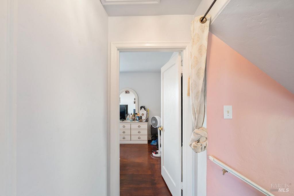 129 Hermosa Avenue