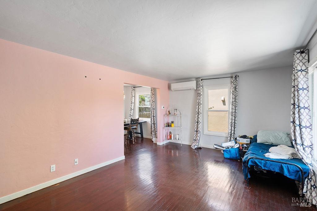 129 Hermosa Avenue