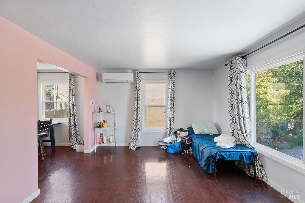 129 Hermosa Avenue