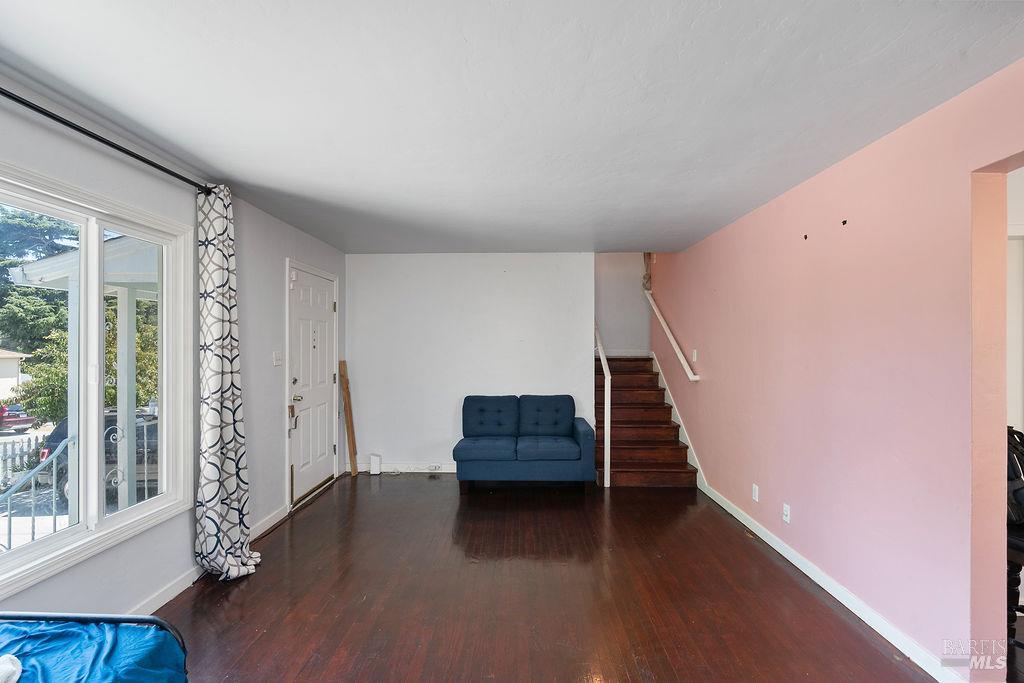 129 Hermosa Avenue