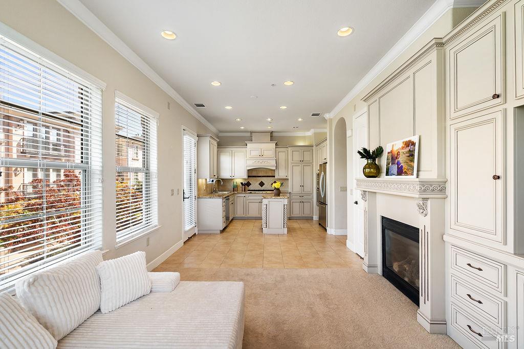1118 Waltz Court