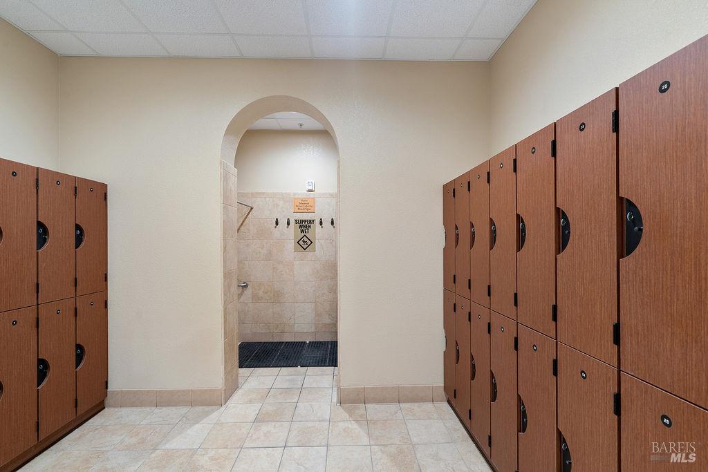 1118 Waltz Court