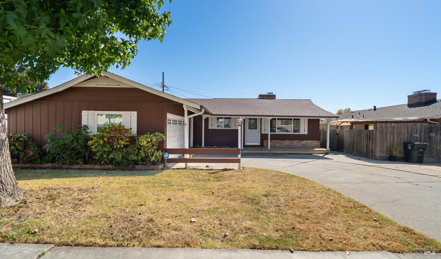 209 Sandalwood Court