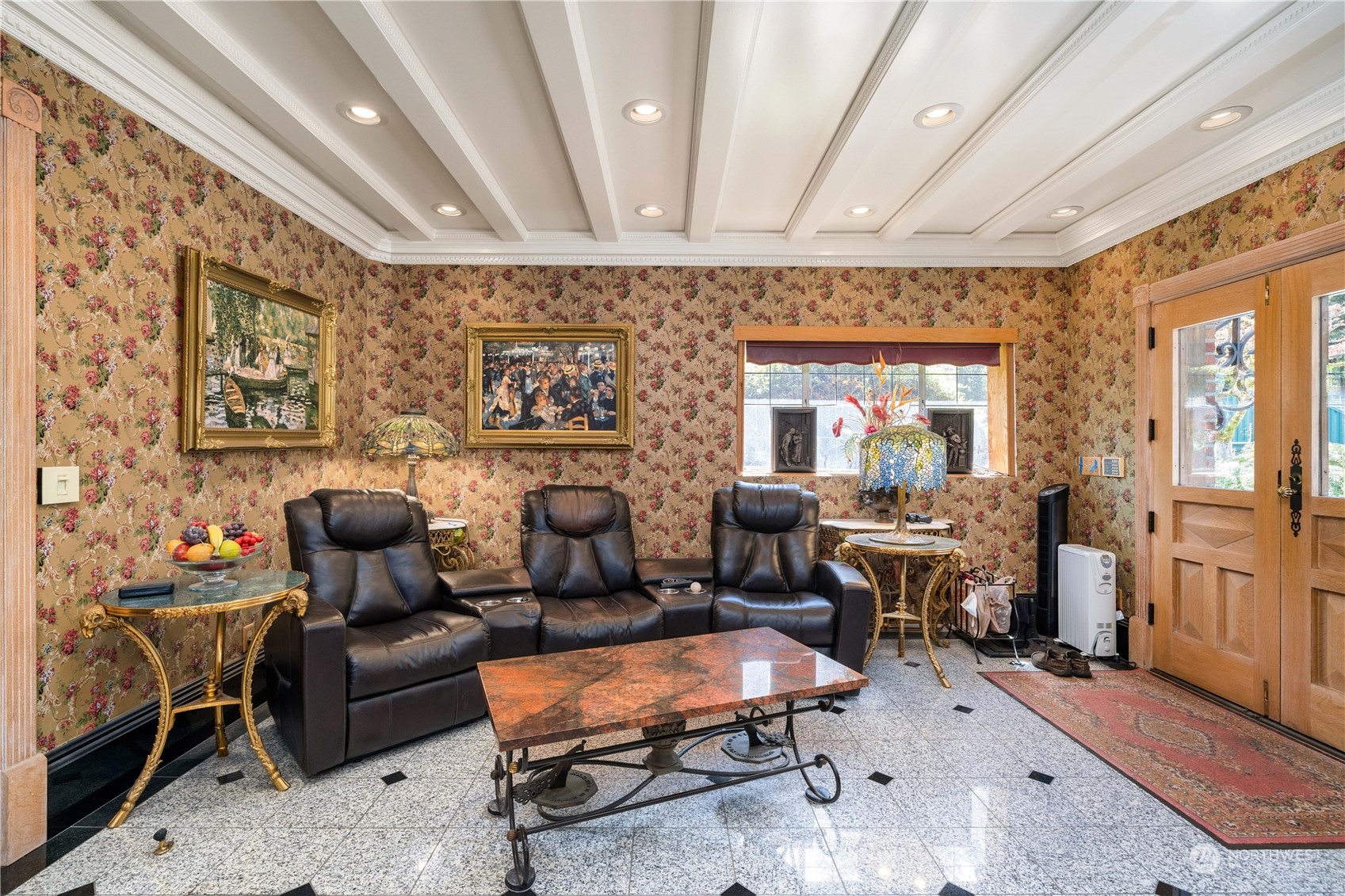 4 Thornewood Lane SW