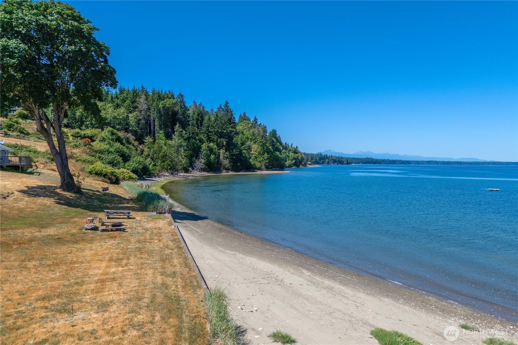 110 E Smith Cove Way