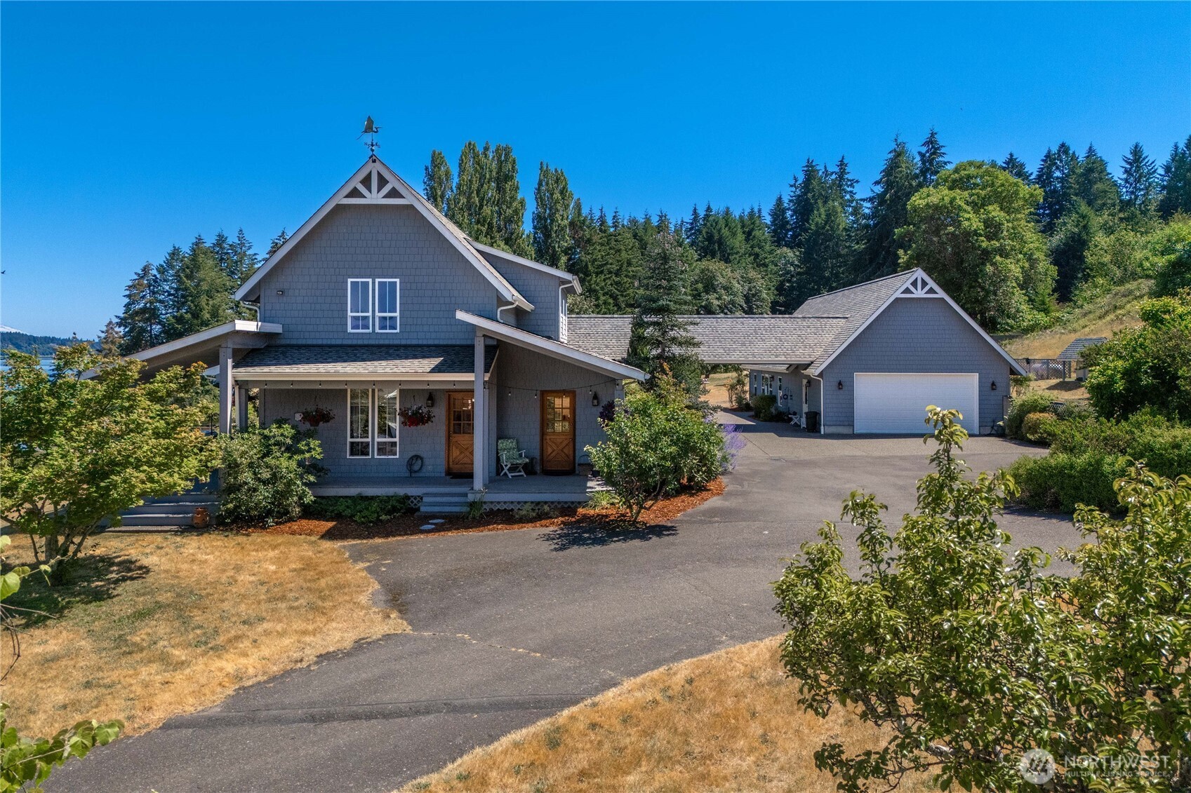 110 E Smith Cove Way