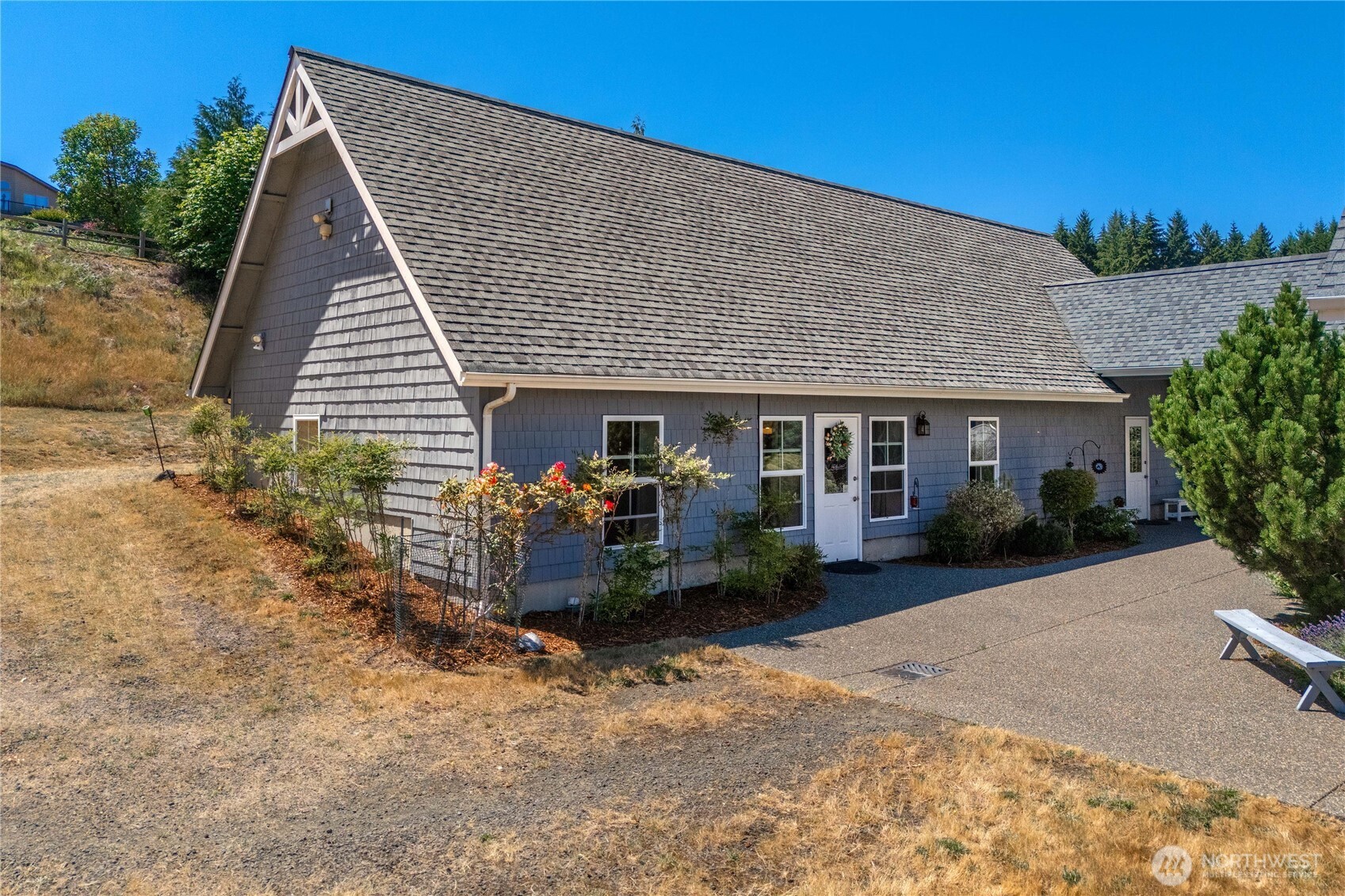 110 E Smith Cove Way