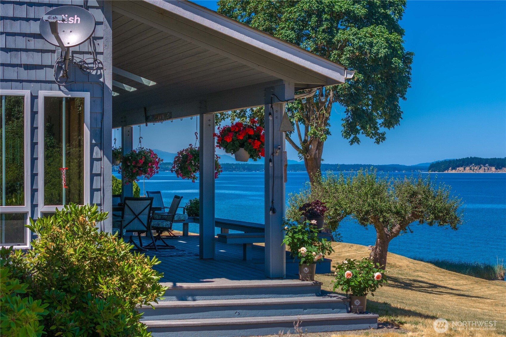 110 E Smith Cove Way