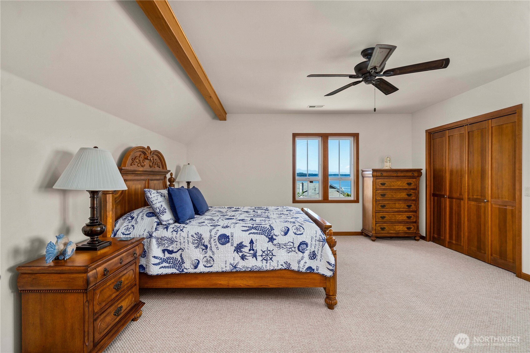 110 E Smith Cove Way