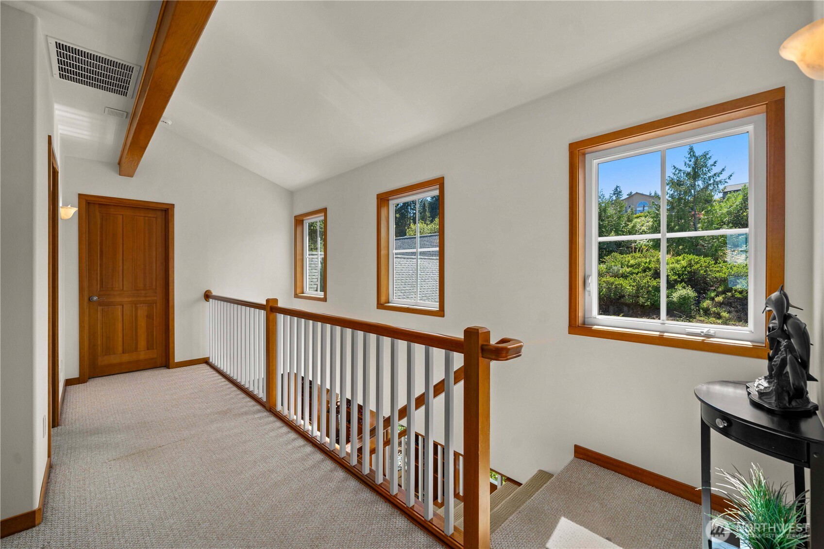 110 E Smith Cove Way