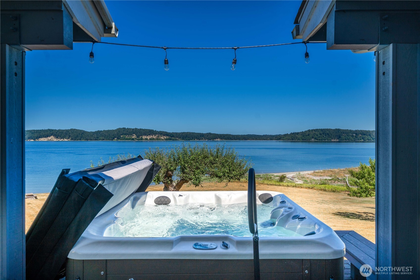 110 E Smith Cove Way