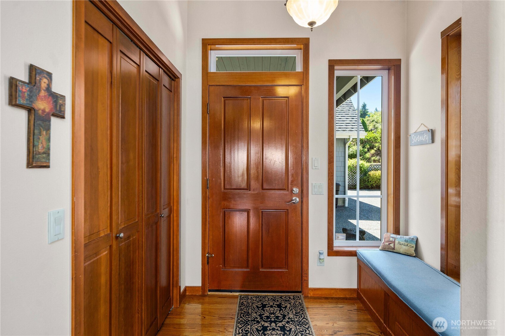 110 E Smith Cove Way