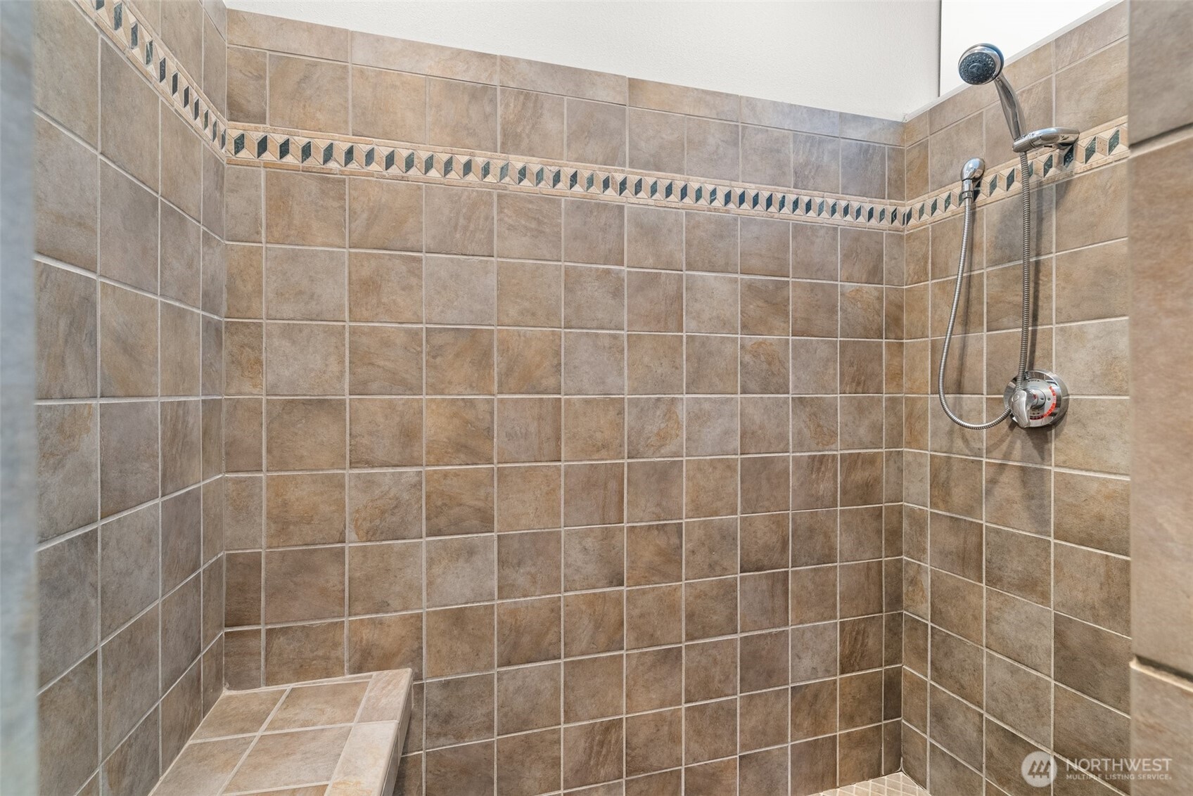 11202 Greystone Drive SW