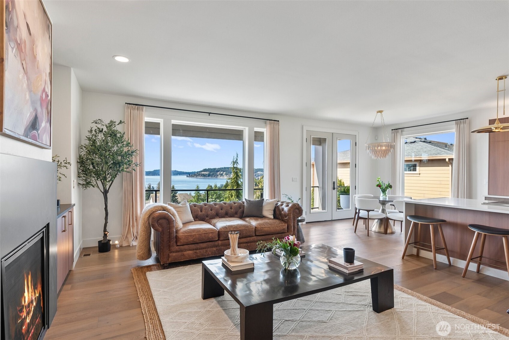 1321 S Sunset Drive