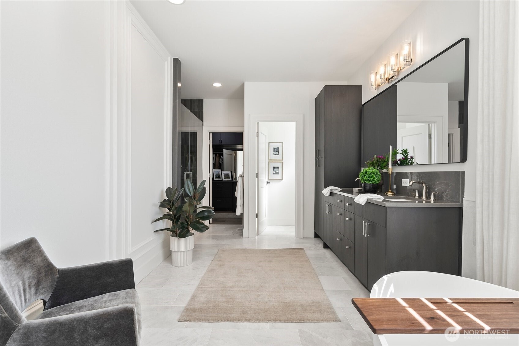 1321 S Sunset Drive