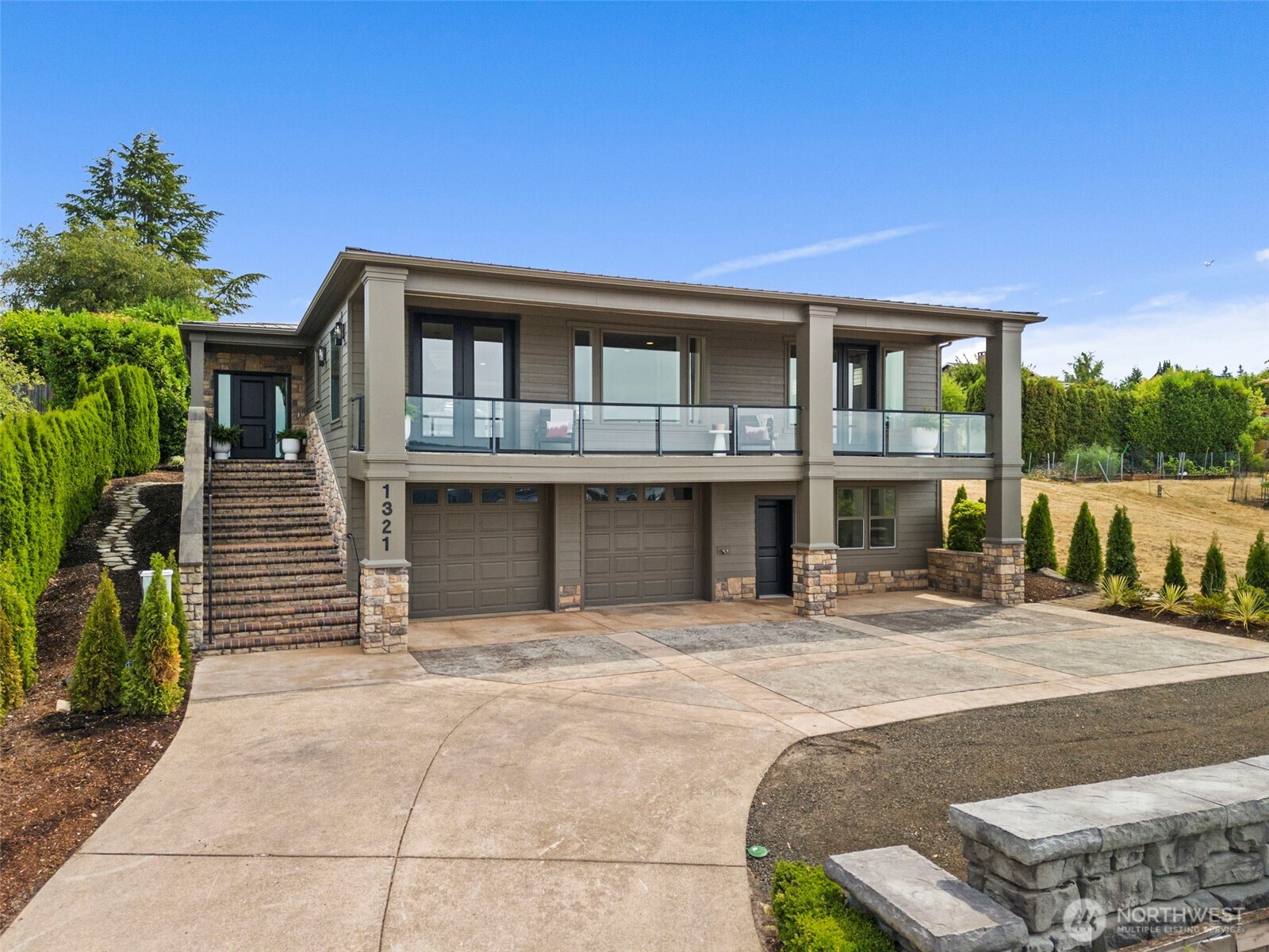 1321 S Sunset Drive