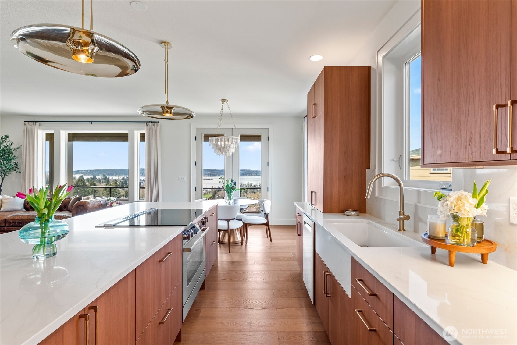 1321 S Sunset Drive