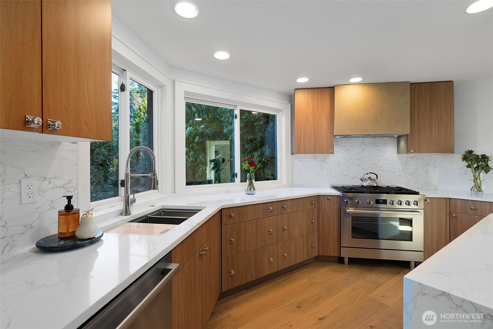 11428 Gravelly Lake Drive SW