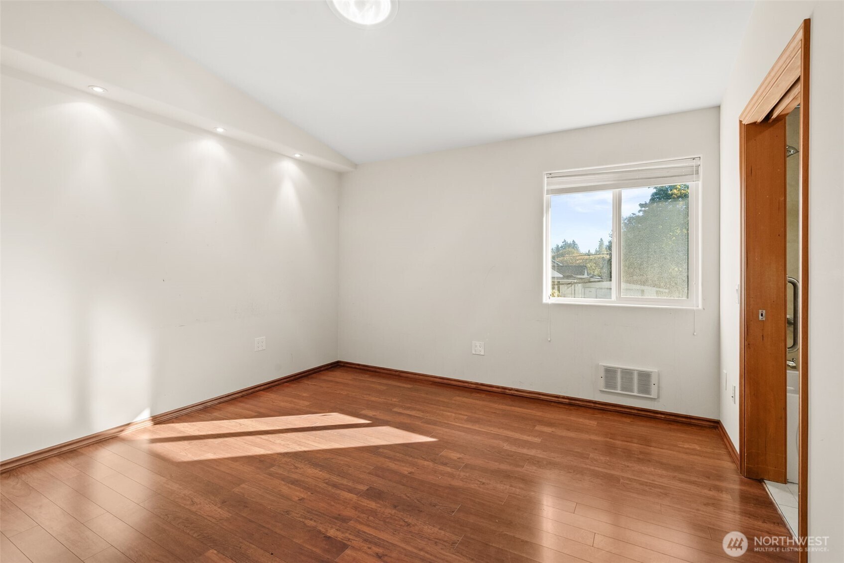 204 Rockwell Avenue