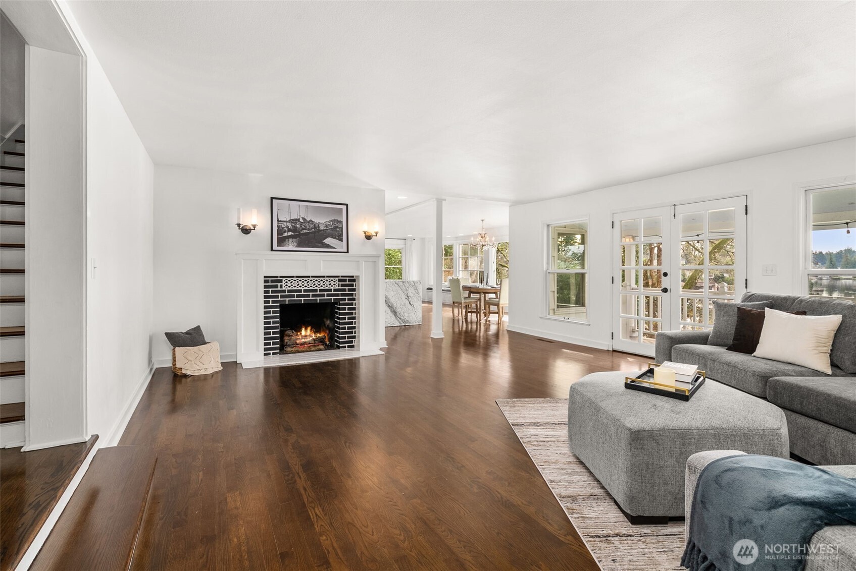 9144 Edgewater Drive SW