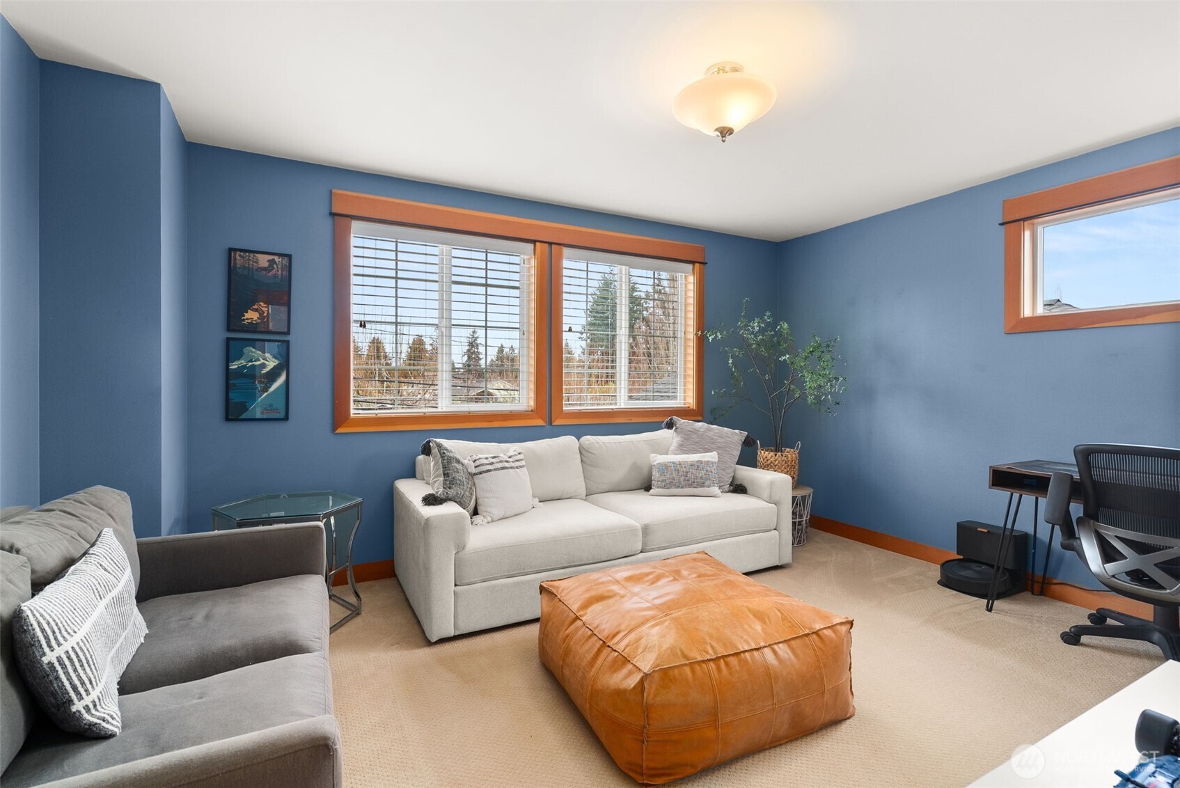 3157 Grandview Drive W