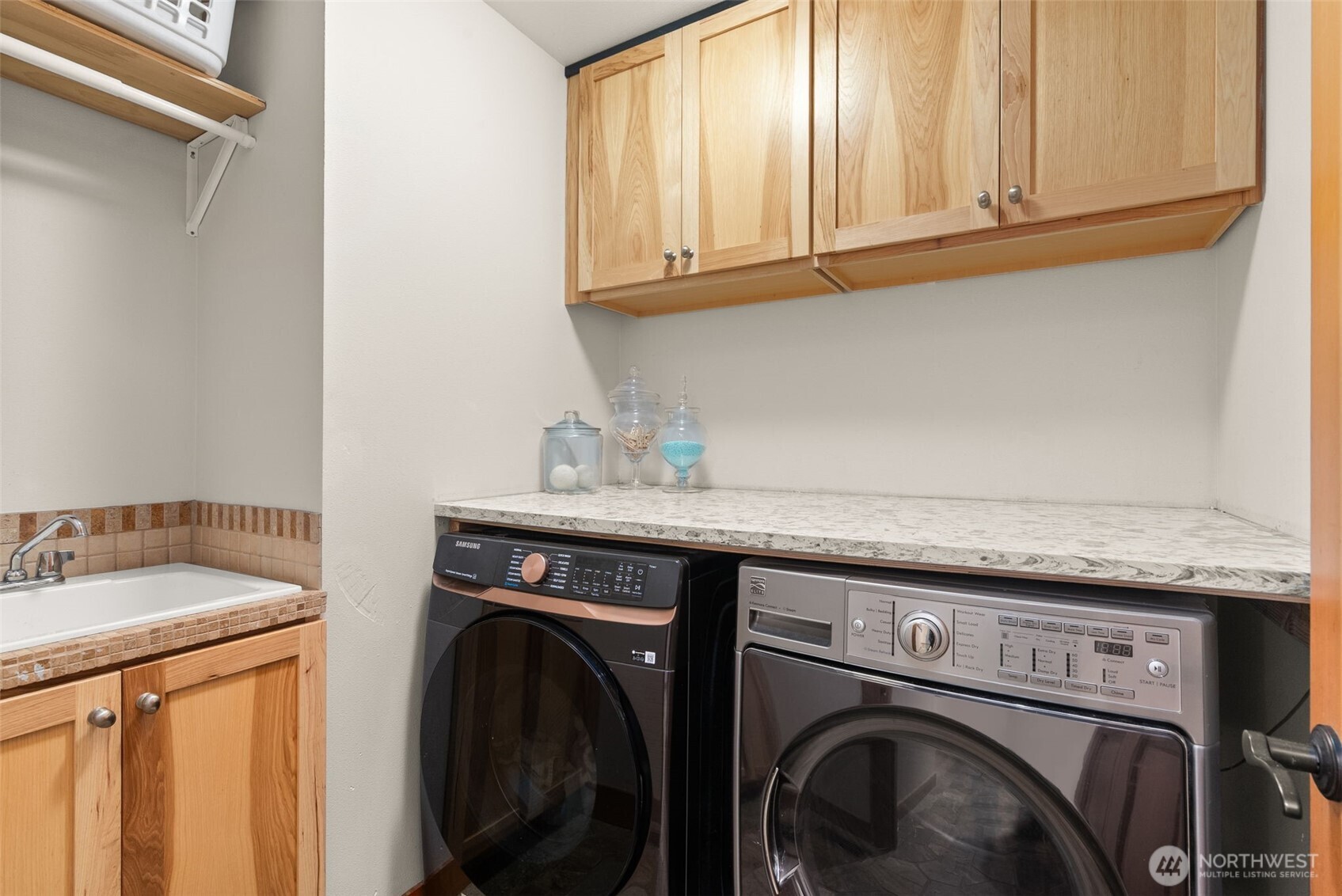 3157 Grandview Drive W