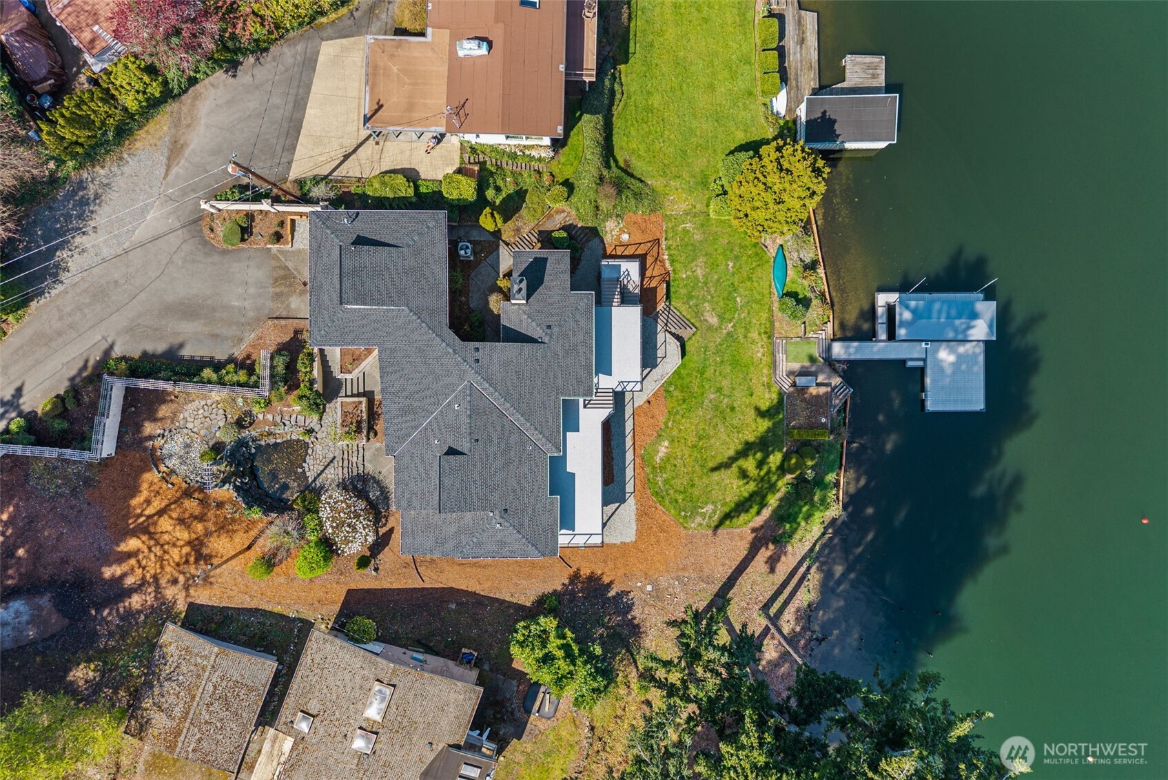 10901 Greendale Drive SW