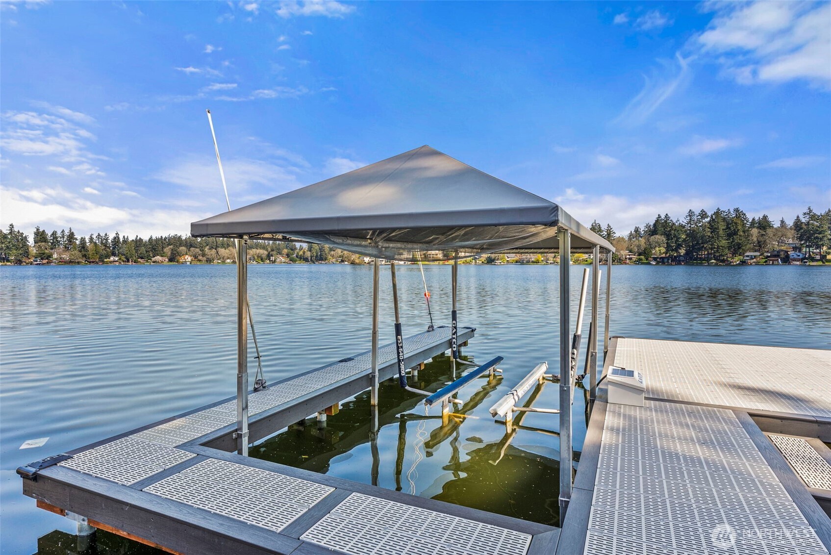 10901 Greendale Drive SW