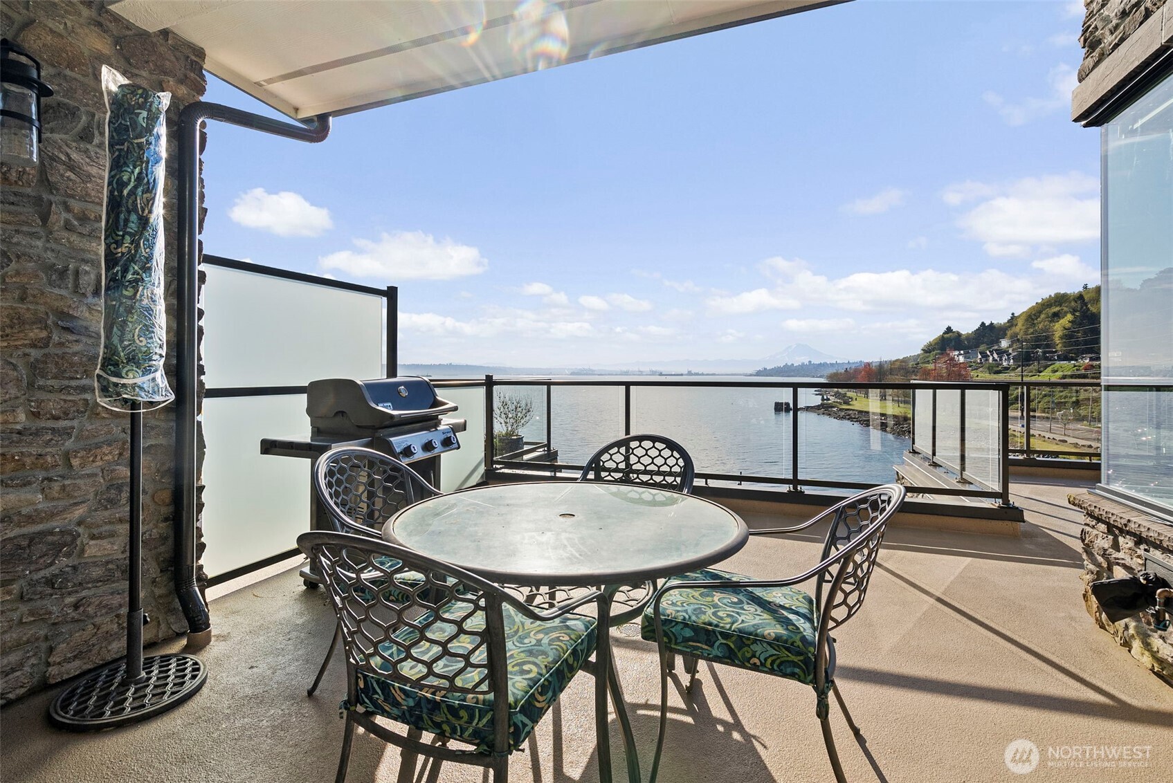 4907 Main Street Unit: 415