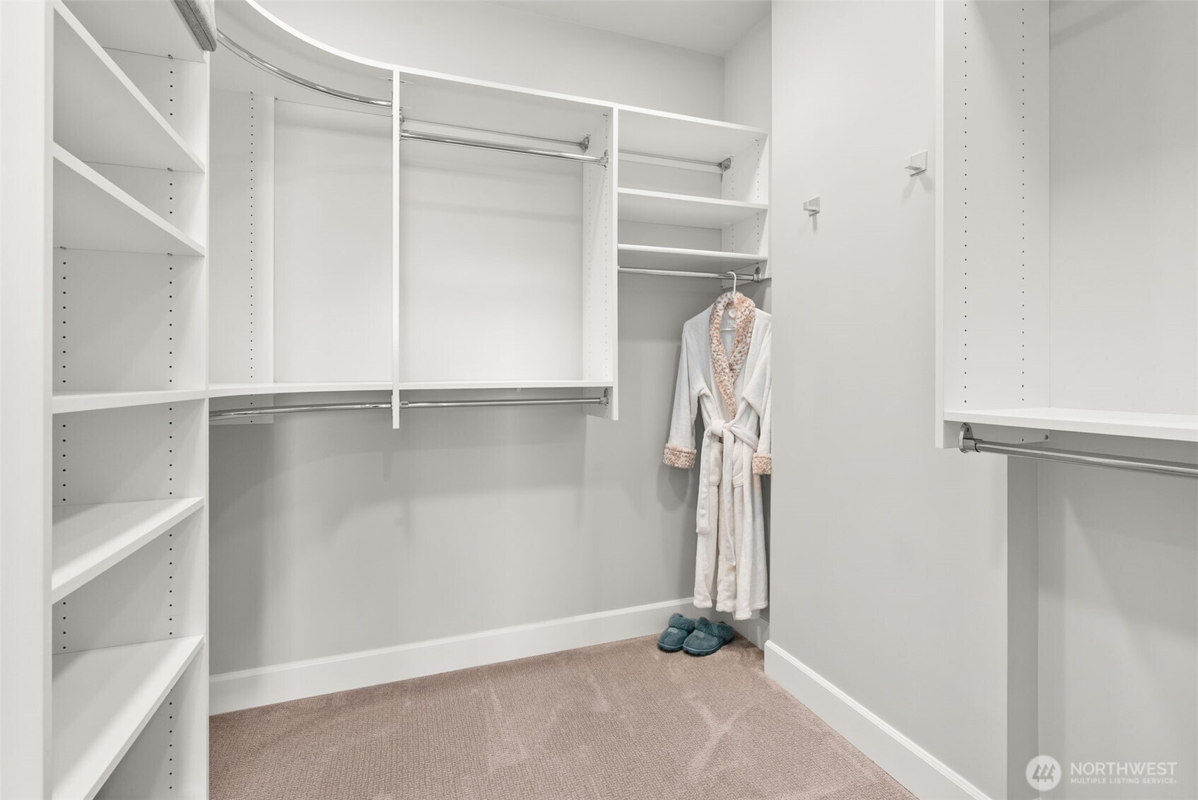 4907 Main Street Unit: 415