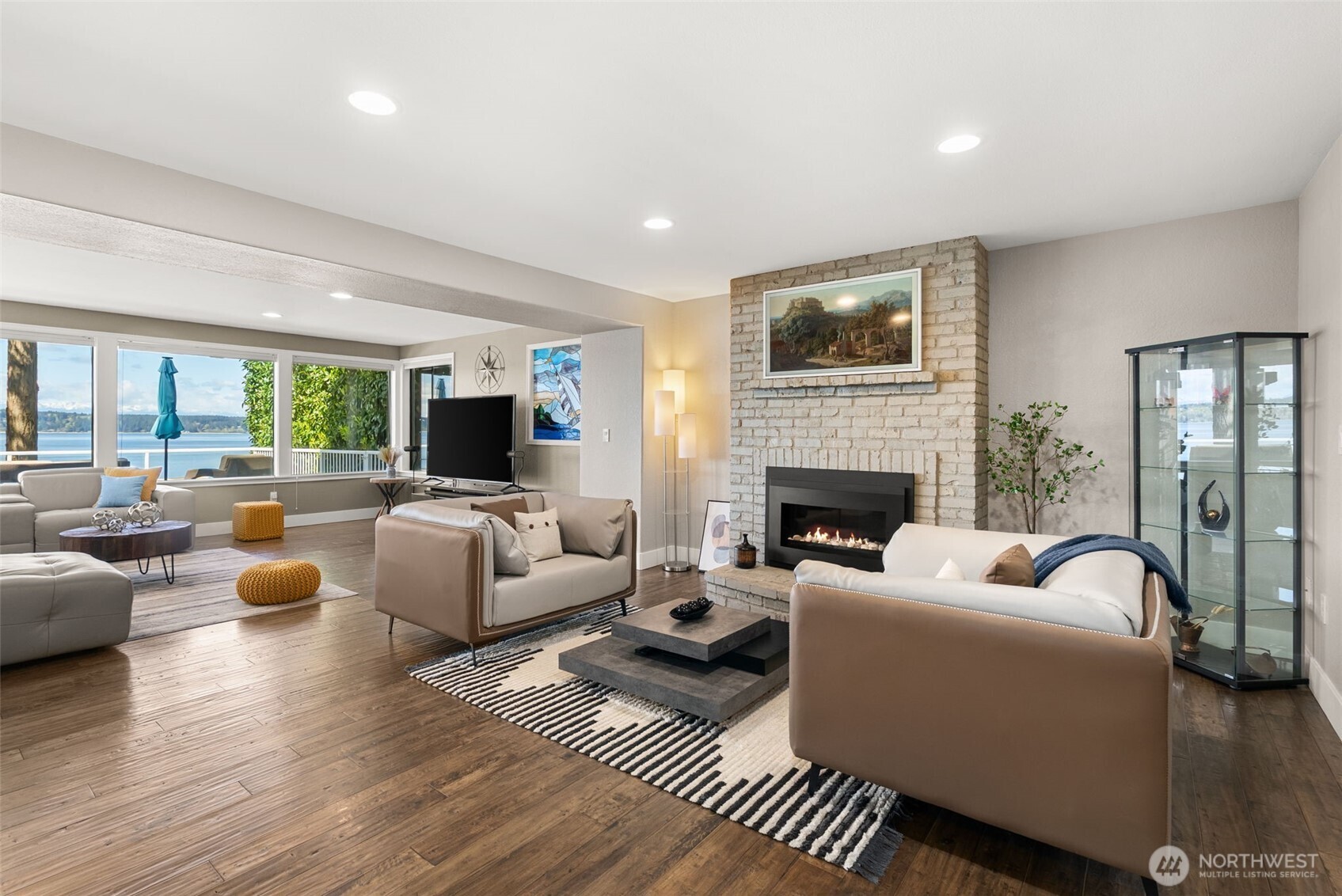 3810 Forest Beach Drive NW